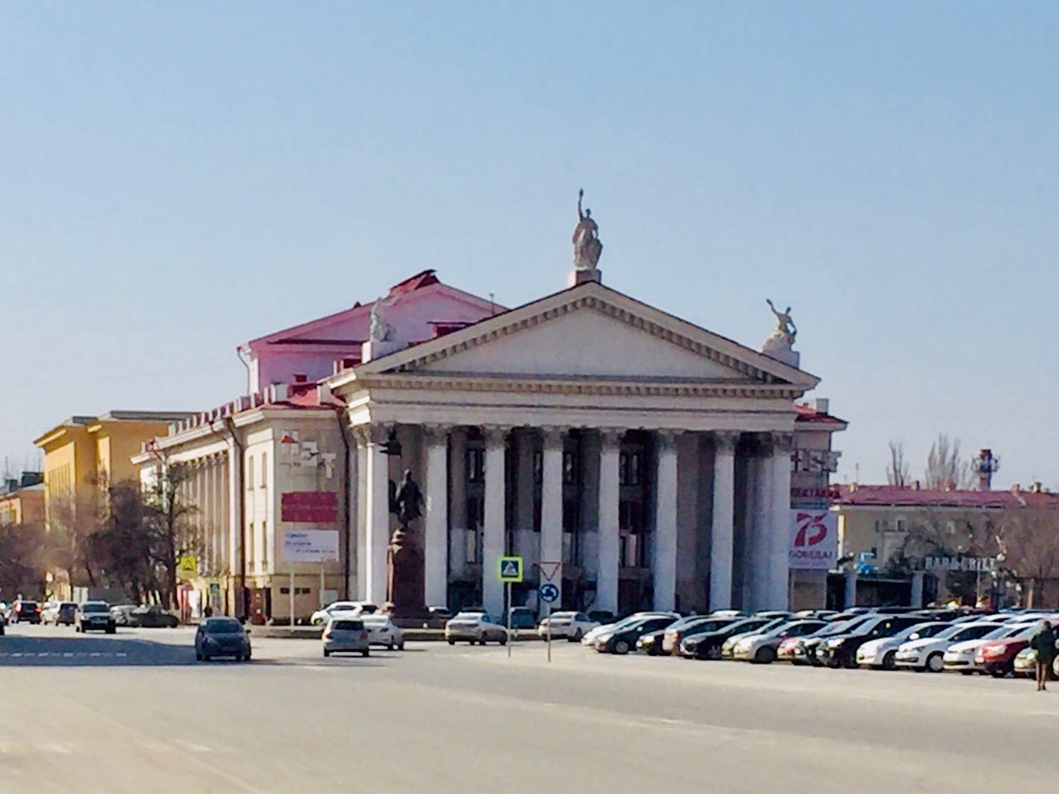 Последние страдальцы-2020: в Центральном районе Волгограда сегодня включат горячую воду