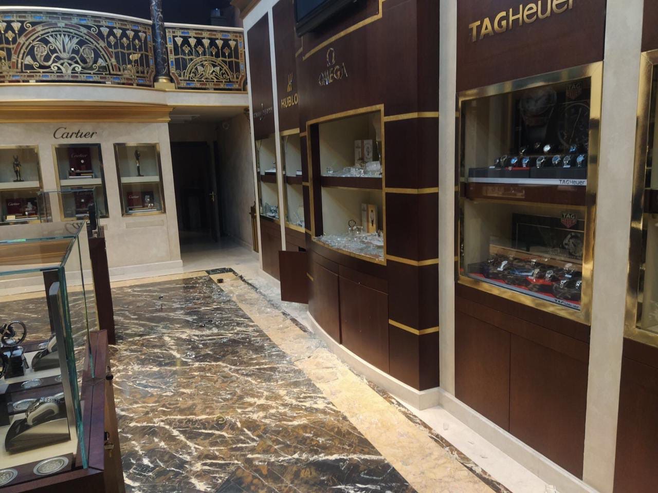 «Клеопатру» обворовали в Волгограде: похищены дорогие часы и украшения