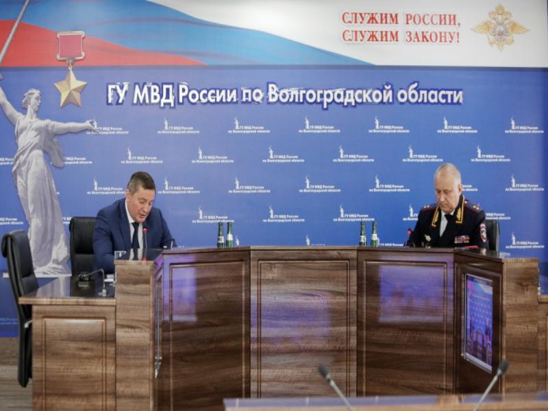 Коррупционеров становится больше, а хулиганов меньше: волгоградский Главк МВД подвел итоги работы