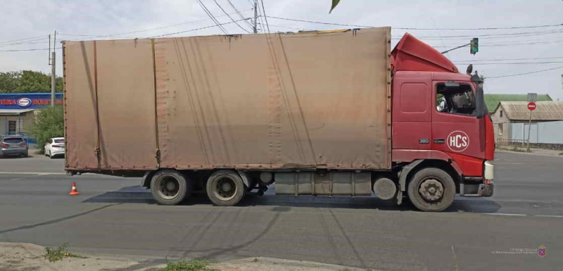 Фура насмерть сбила пенсионерку рядом с «зеброй» в Волгоградской области