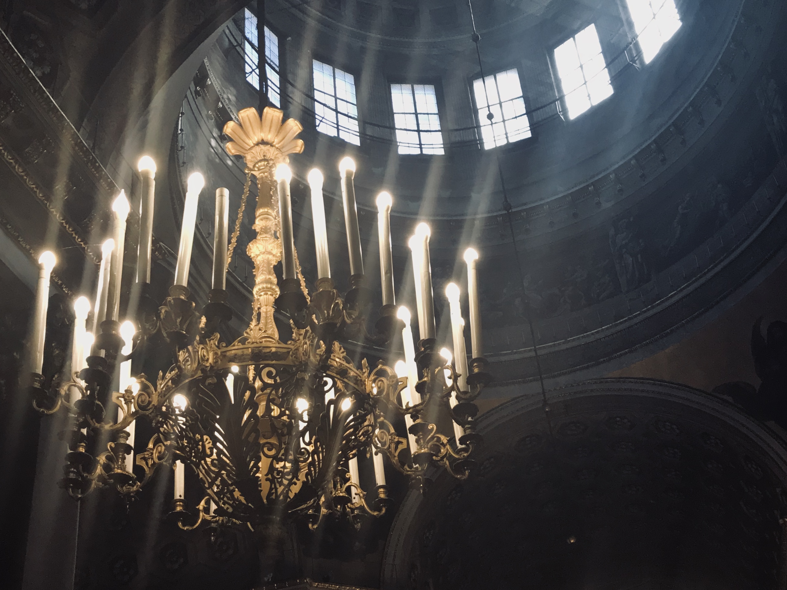 Пять тысяч рублей заплатит волжанка соседу, которого обматерила в святую Пасху