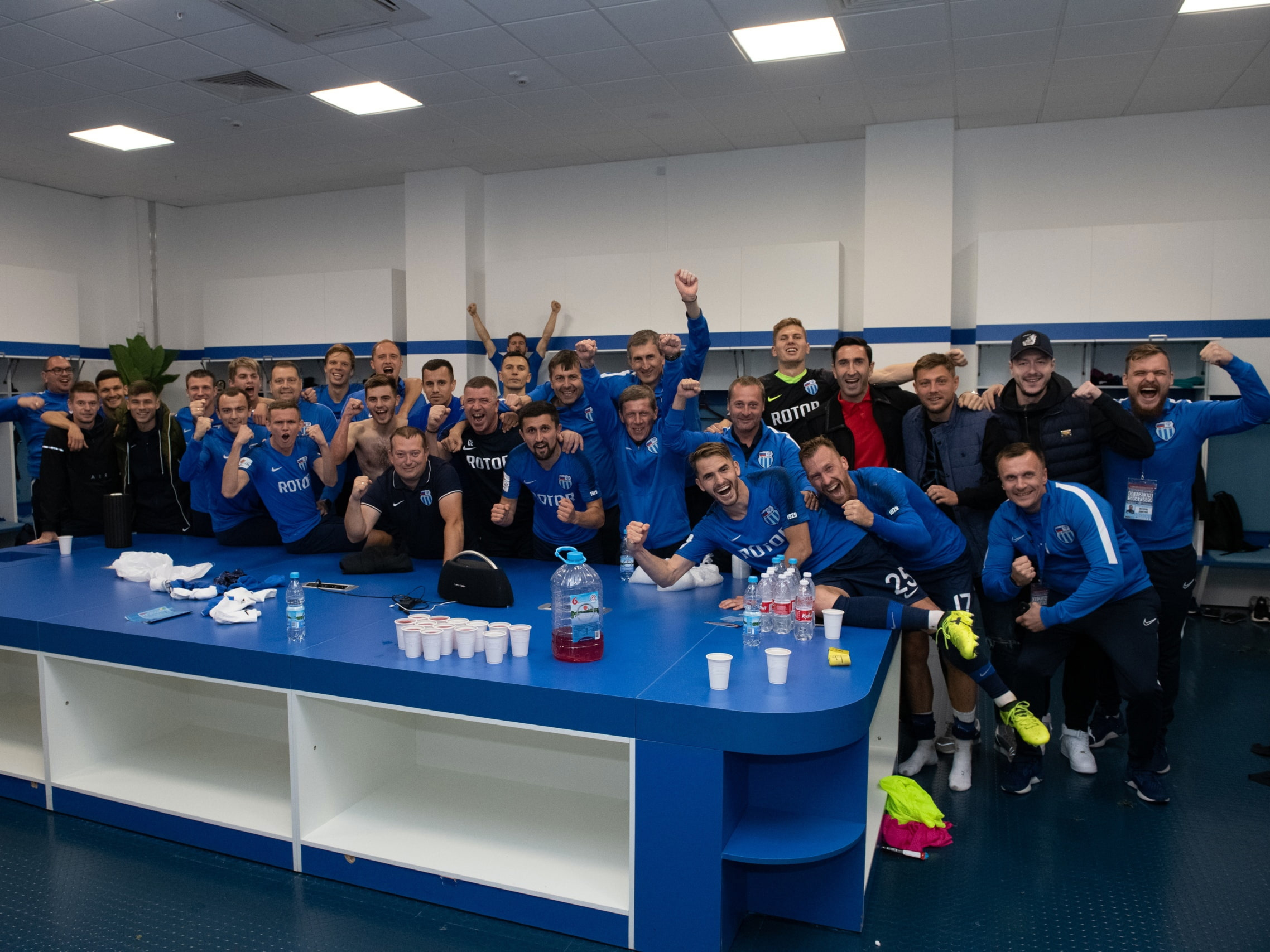 Волгоградские футболисты разгромили «СКА-Хабаровск» со счетом 5:3