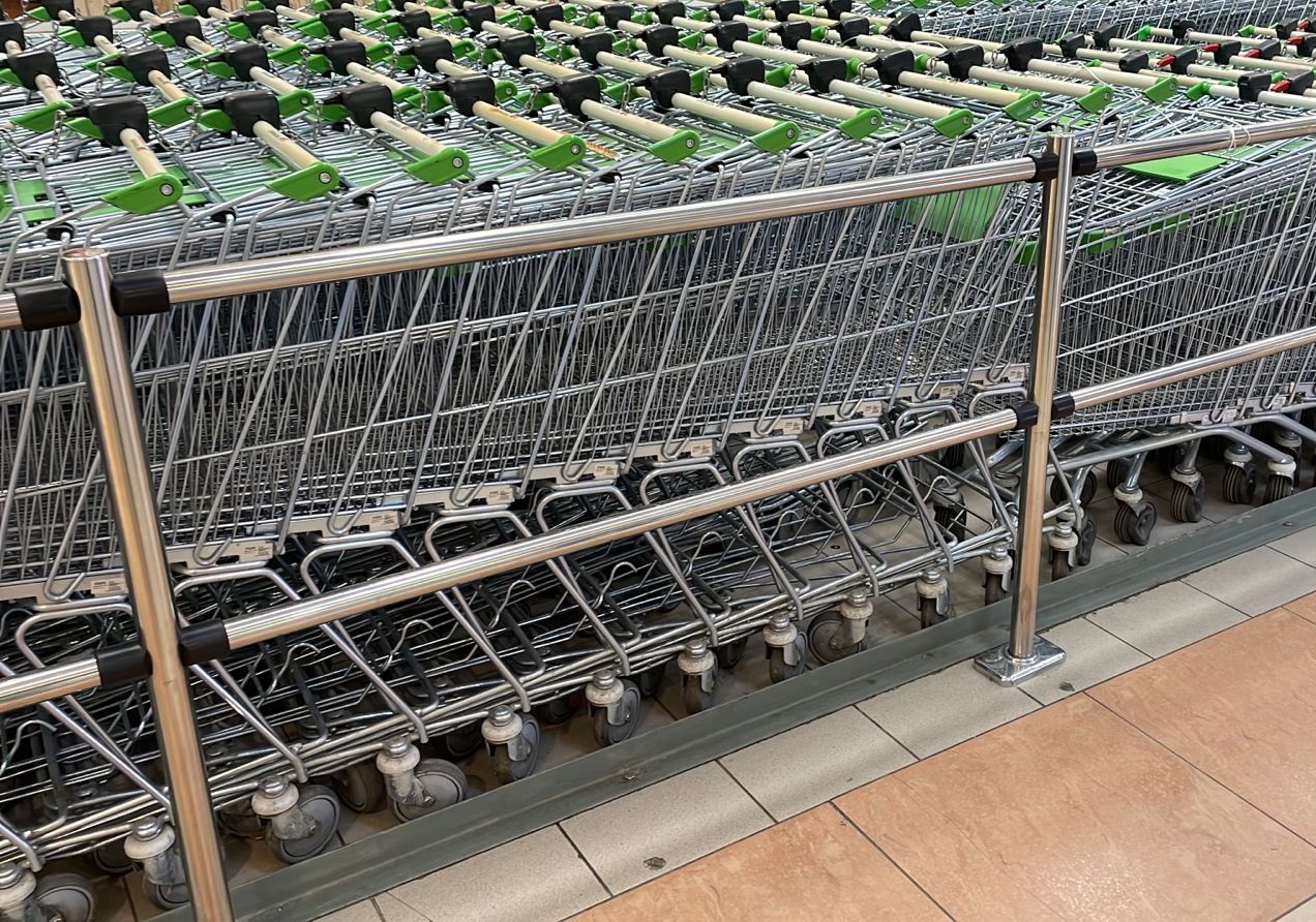 Волгоградцам запретят массово скупать социально значимые продукты