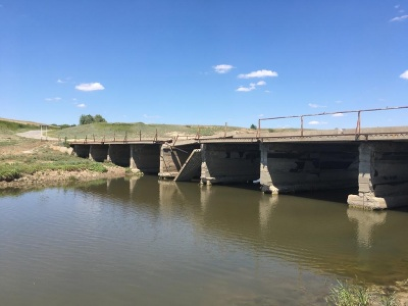 Рискуют каждый день: мост в большой мир от крошечного села в Волгоградской области идет ко дну