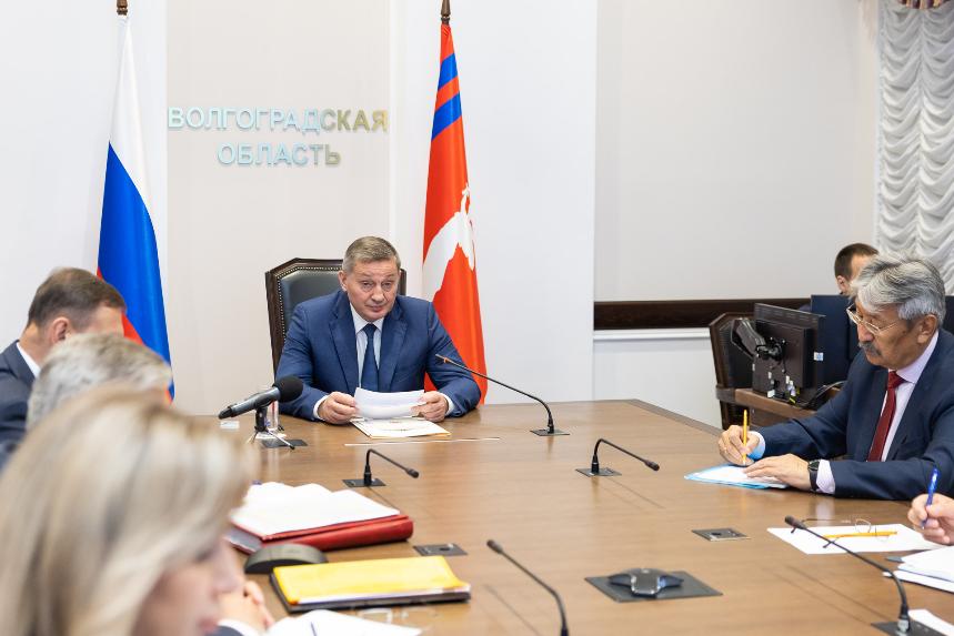 Волгоградский губернатор встретился с участниками СВО