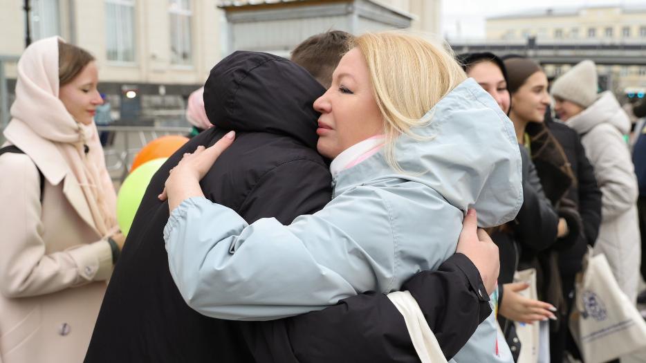 В Волгограде торжественно встретили школьников – экологов