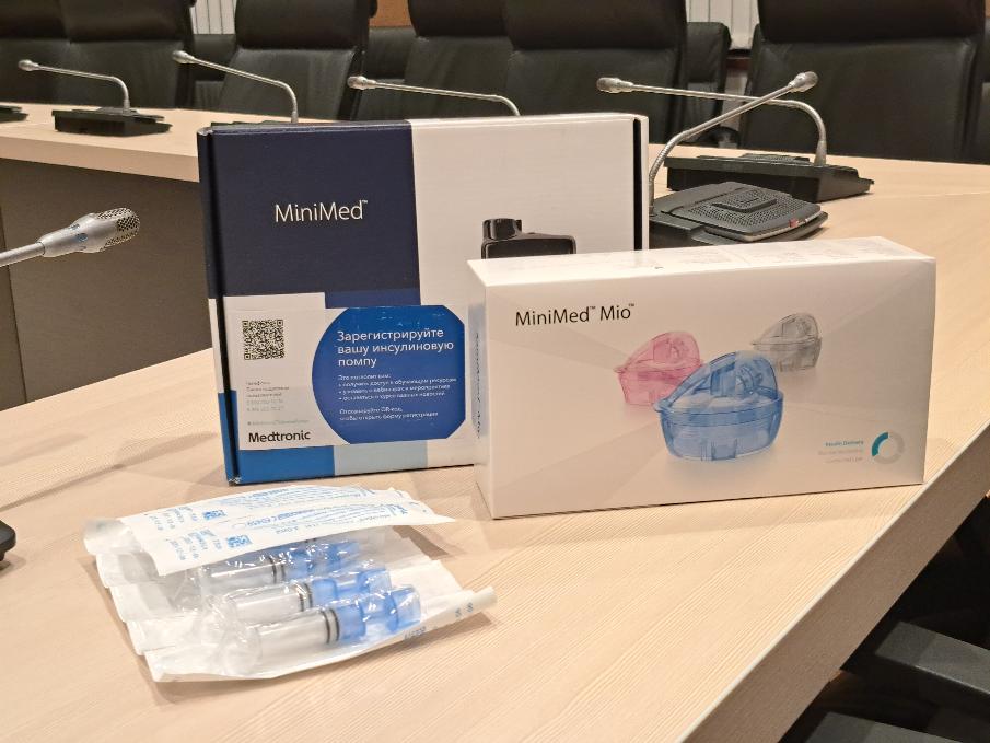 Детский фонд подарил дорогостоящие медицинские приборы юным волгоградцам