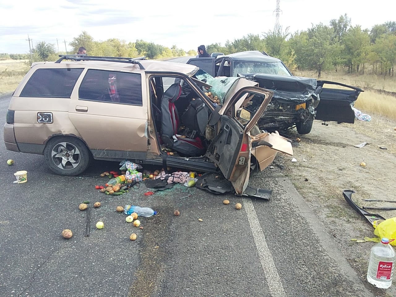 В кошмарном ДТП на трассе «Волгоград-Сальск» погиб молодой парень - три человека в больнице