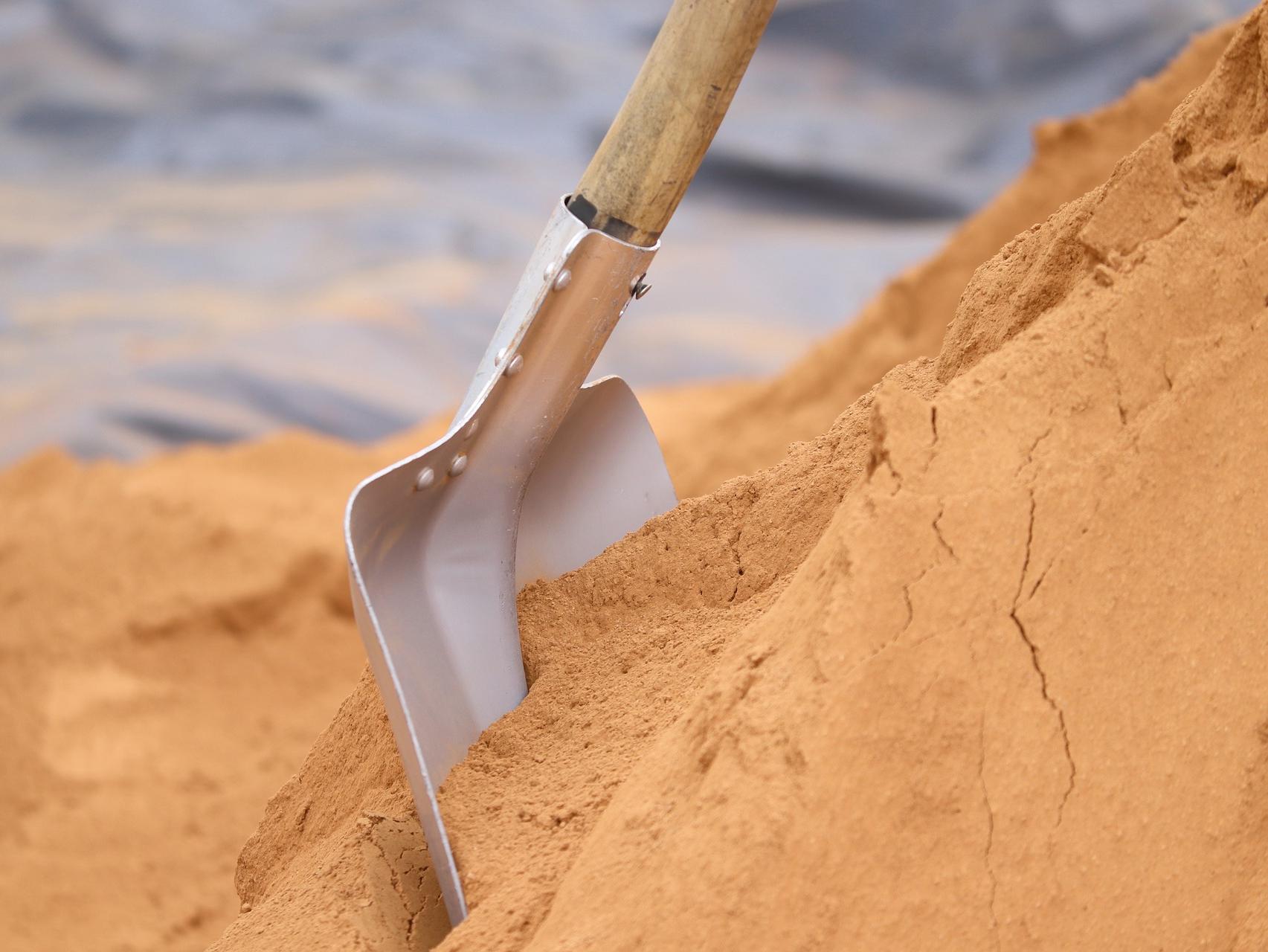 В Городище ребенок упал в яму, которую не засыпали после работ на трубопроводе