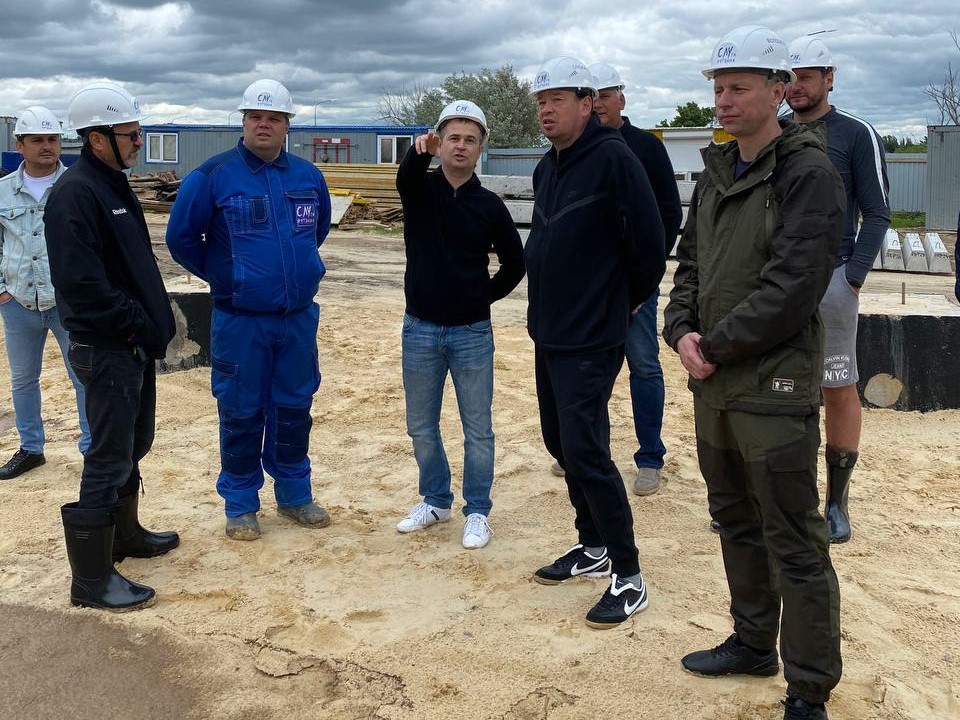 Леонид Слуцкий и Алексей Волоцков проинспектировали строительство нового стадиона в Волгограде 
