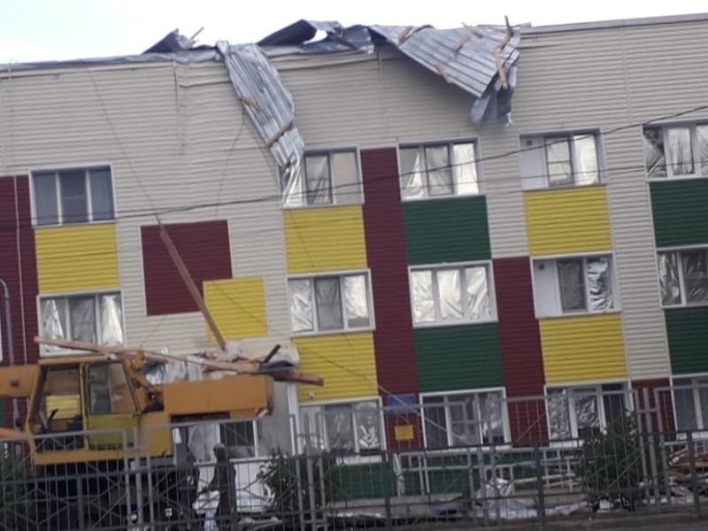 Удар молнии разрушил детский садик под Волгоградом