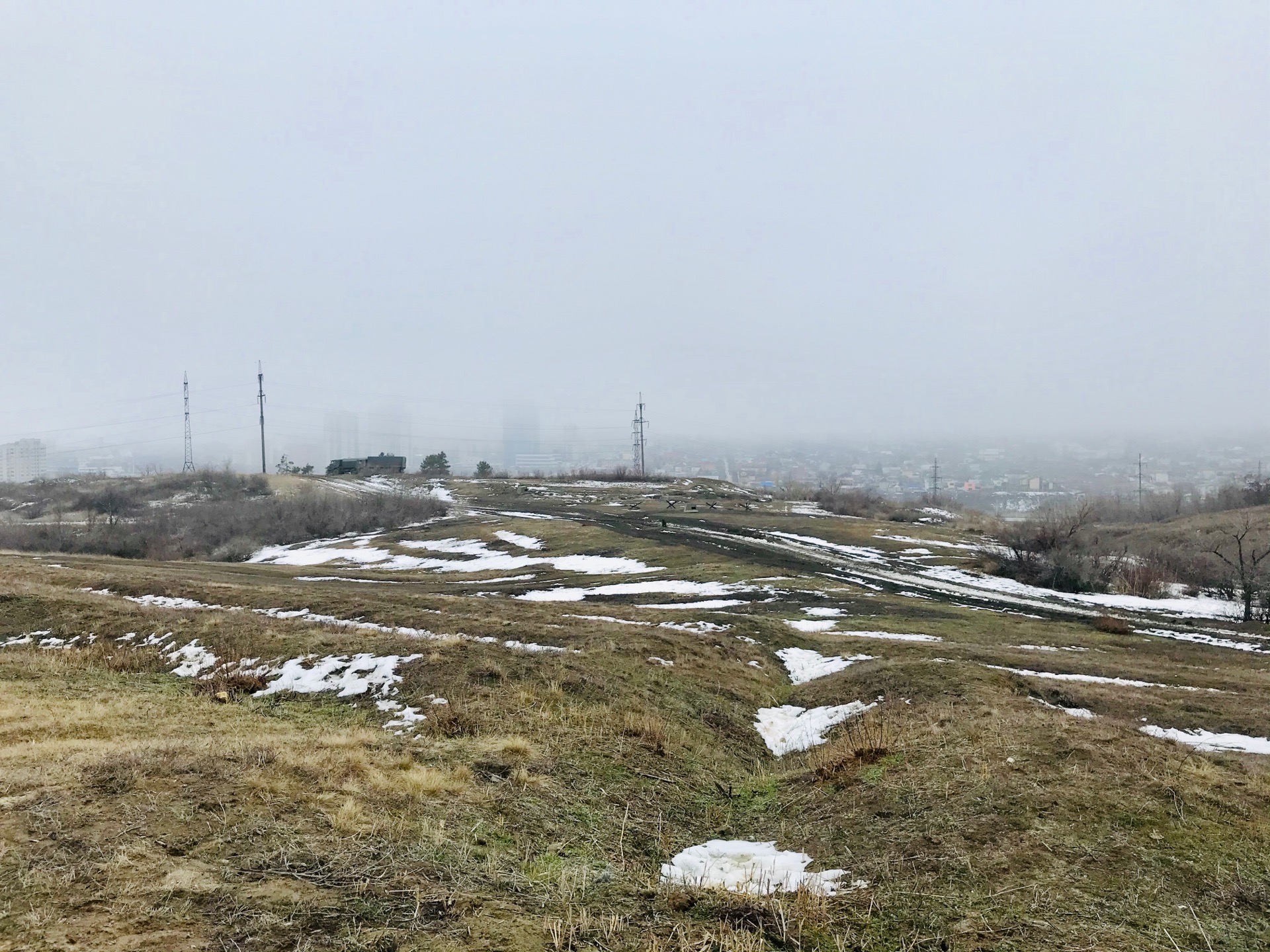 «Парень погиб»: двое волгоградцев разбились, катаяся на «ватрушке» на Мамаевом кургане