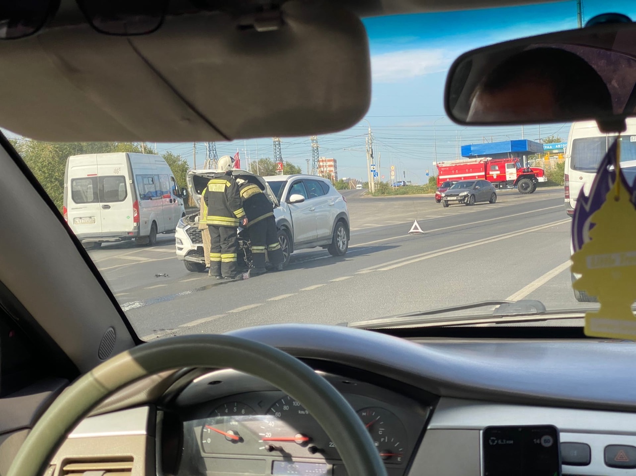 Крупная авария произошла на севере Волгограда: на месте скорая и МЧС
