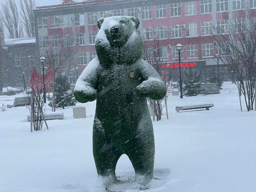 Сладкая радость: «Красный Октябрь» поздравил детей работников с Новым годом