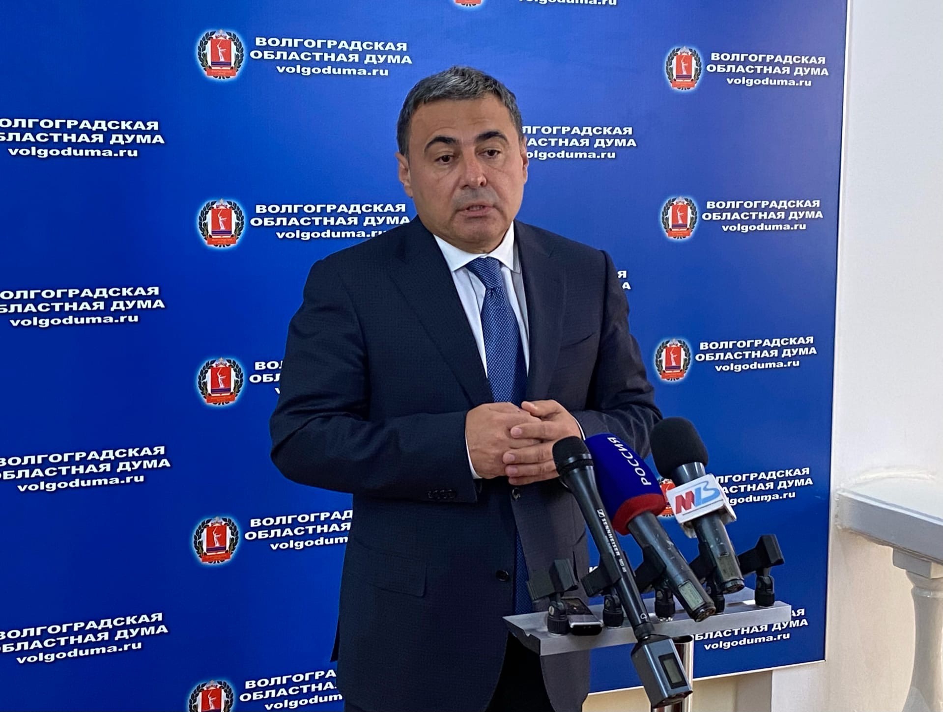 На обычных волгоградцев вместо «Ротора» предлагает потратить бюджетные миллионы депутат Шарифов 