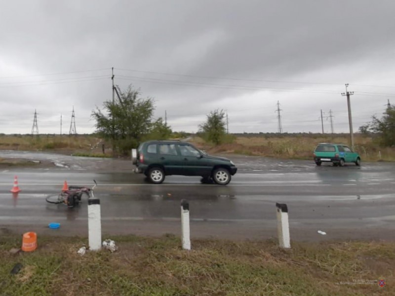 Пожилой велосипедист погиб по колесами «Оки» в Волжском