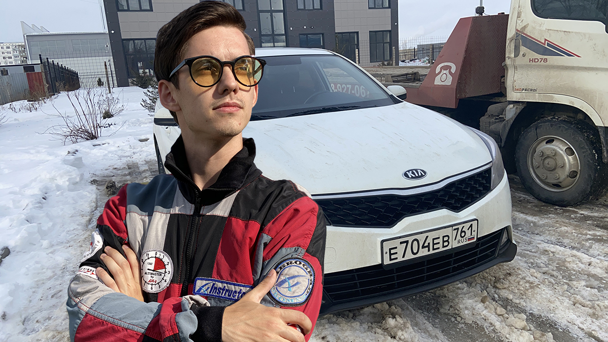 Каршеринг Bi-Bi.Car собирается списать с известного волгоградского ведущего деньги за спущенное не им колесо