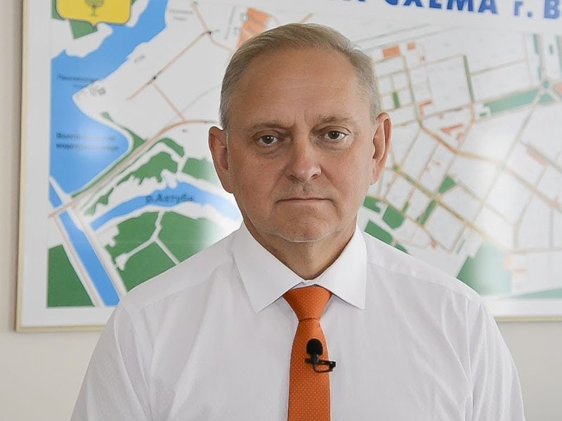 Мэра Волжского вызвали в СК по делу о смерти двоих мужчин в результате порыва теплопровода