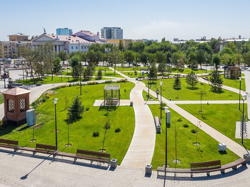 Открыли Александровский сквер в Волгограде