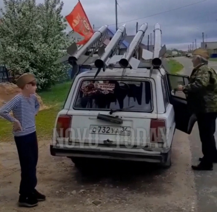 Житель Волгоградской области своими руками смастерил «Катюшу» 