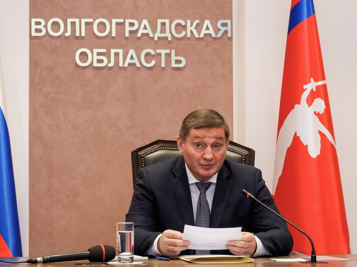 Андрей Бочаров ввел карантин по бешенству еще в двух поселениях Волгоградской области