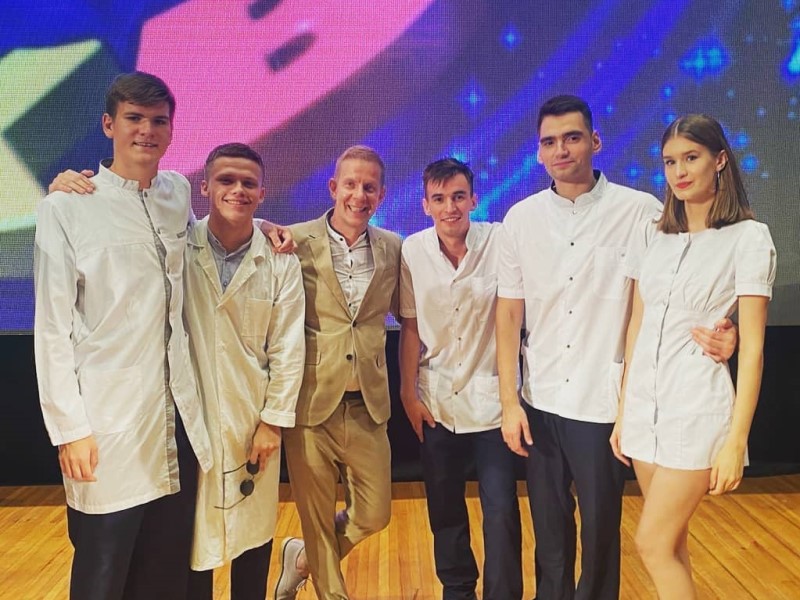 Команда медиков-КВНщиков из Волжского прошла в полуфинал Донской Лиги