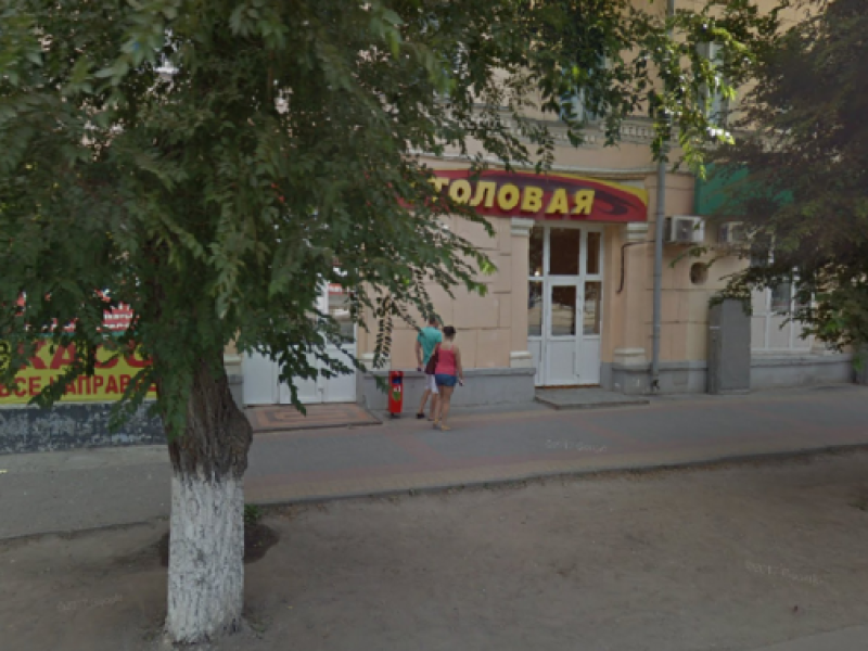 У «Пончика» снова проблемы: прославившуюся тараканами столовую на Привокзальной площади Волгограда опять закрыли