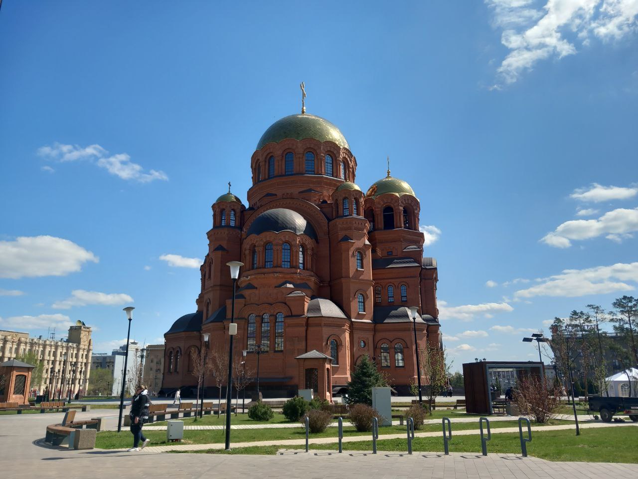 Волгоградские храмы провели службы в память о расстреле царской семьи